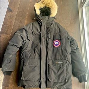 Black Canada Goose expedition coat - size L